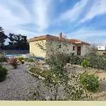 Villa Mattina, With Heated Pool And Jacuzzi