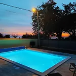 Mattina, With Heated Pool And Jacuzzi Villa *