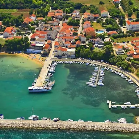 Mattina, With Heated Pool And Jacuzzi