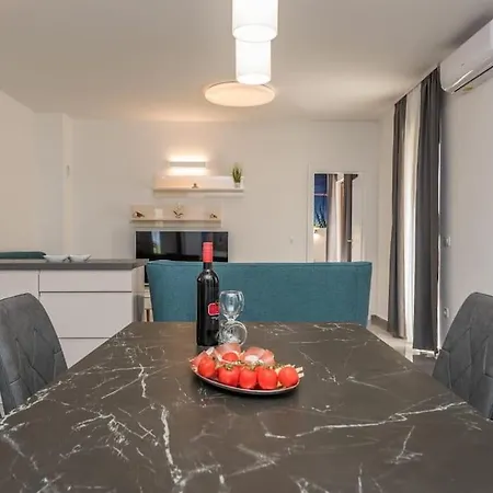 Mattina, With Heated Pool And Jacuzzi Privlaka (Zadar)