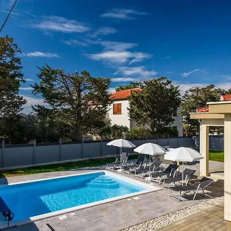 Mattina, With Heated Pool And Jacuzzi Вилла