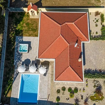 Mattina, With Heated Pool And Jacuzzi Privlaka (Zadar)