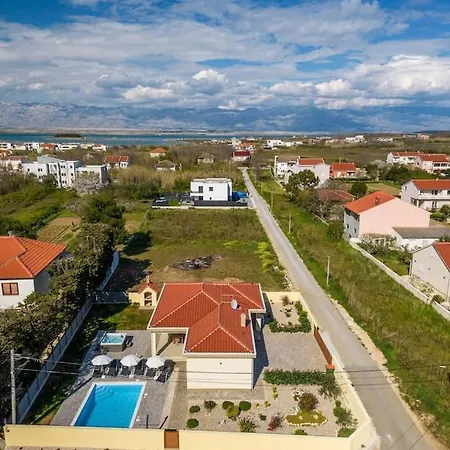 Mattina, With Heated Pool And Jacuzzi Villa Privlaka (Zadar)