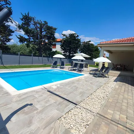 Mattina, With Heated Pool And Jacuzzi Vila Privlaka (Zadar)