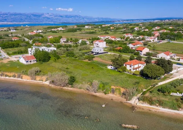 Mattina, With Heated Pool And Jacuzzi *